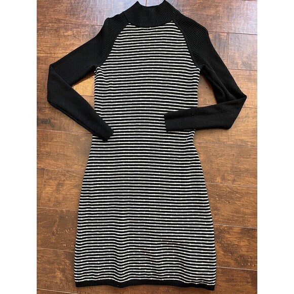 Title Nine Super Power Knit Dress Stripped Dot Wool Blend Stretch Size Small - Picture 4 of 7